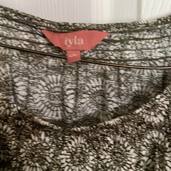 Border print top - Picture 2 of 4